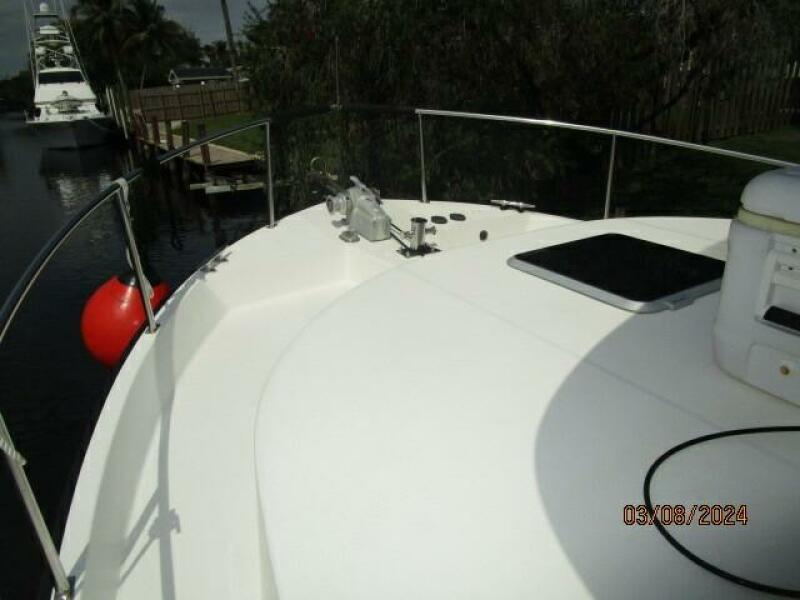 42' Nordic Tug foredeck2