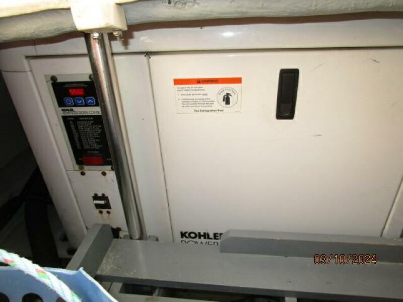 40' Mainship generator sound box