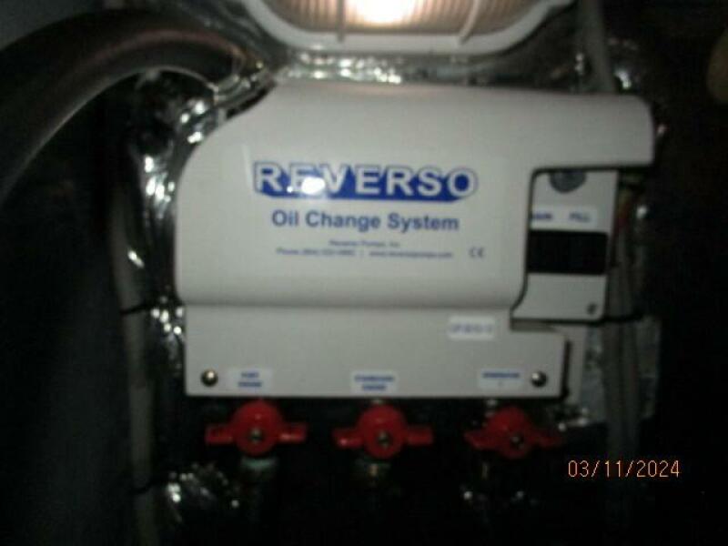43' Mainship oil change system