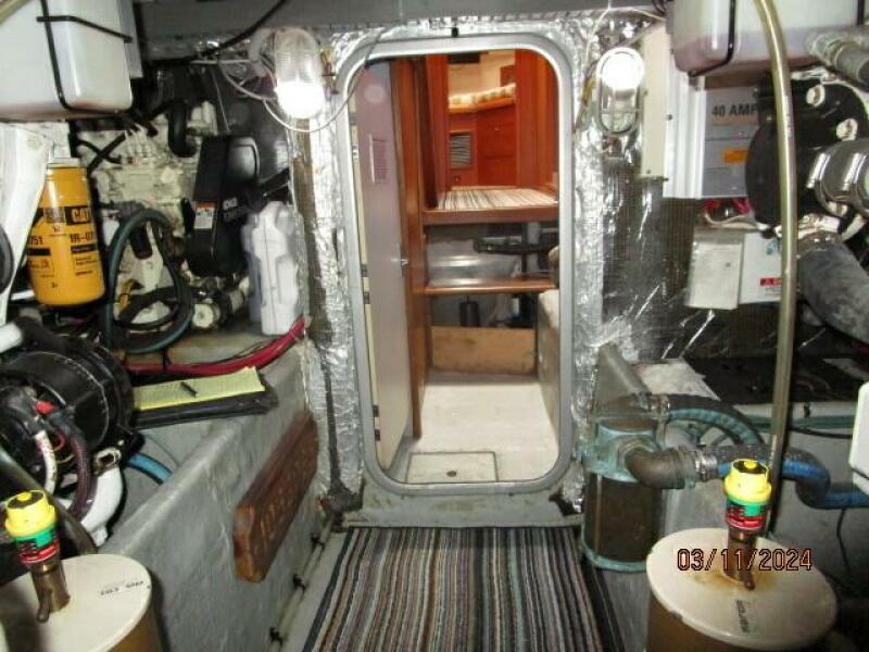 43' Mainship engine room forward