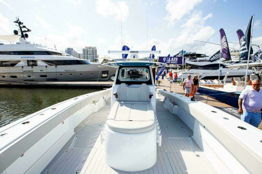 47ft Freeman Yacht For Sale