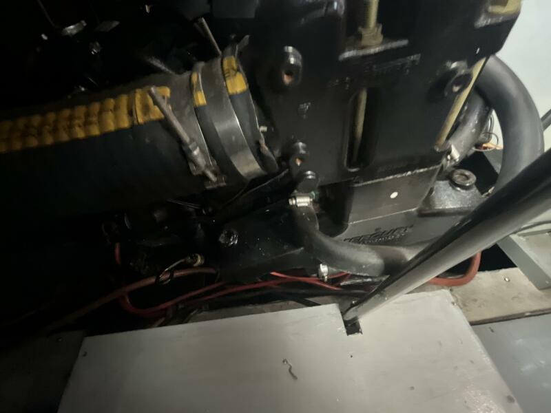 1988 Carver 3807 Aft-Cabin