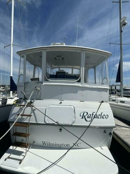 1988 Carver 3807 Aft-Cabin