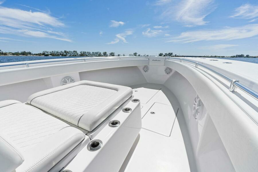 2020 SeaHunter 35 Tournament Bow