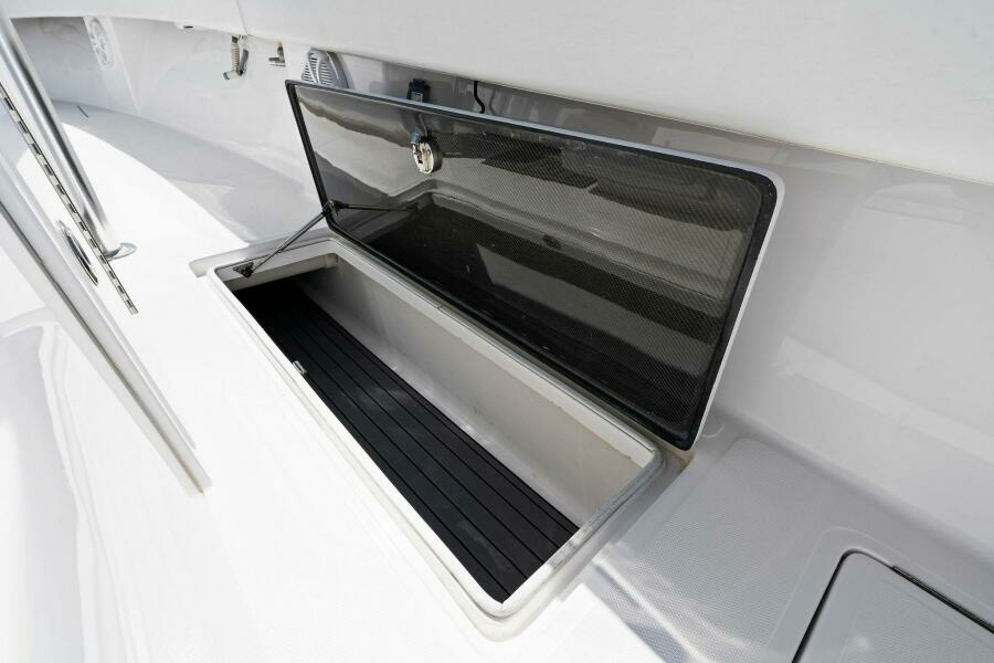 2020 SeaHunter 35 Tournament Cockpit