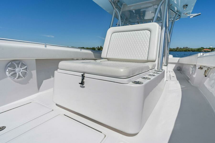 2020 SeaHunter 35 Tournament Bow 