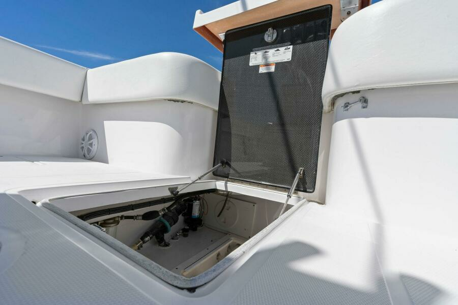 2020 SeaHunter 35 Tournament Cockpit