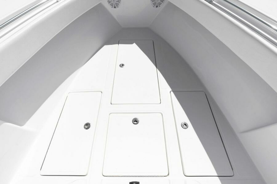 2020 SeaHunter 35 Tournament Bow 