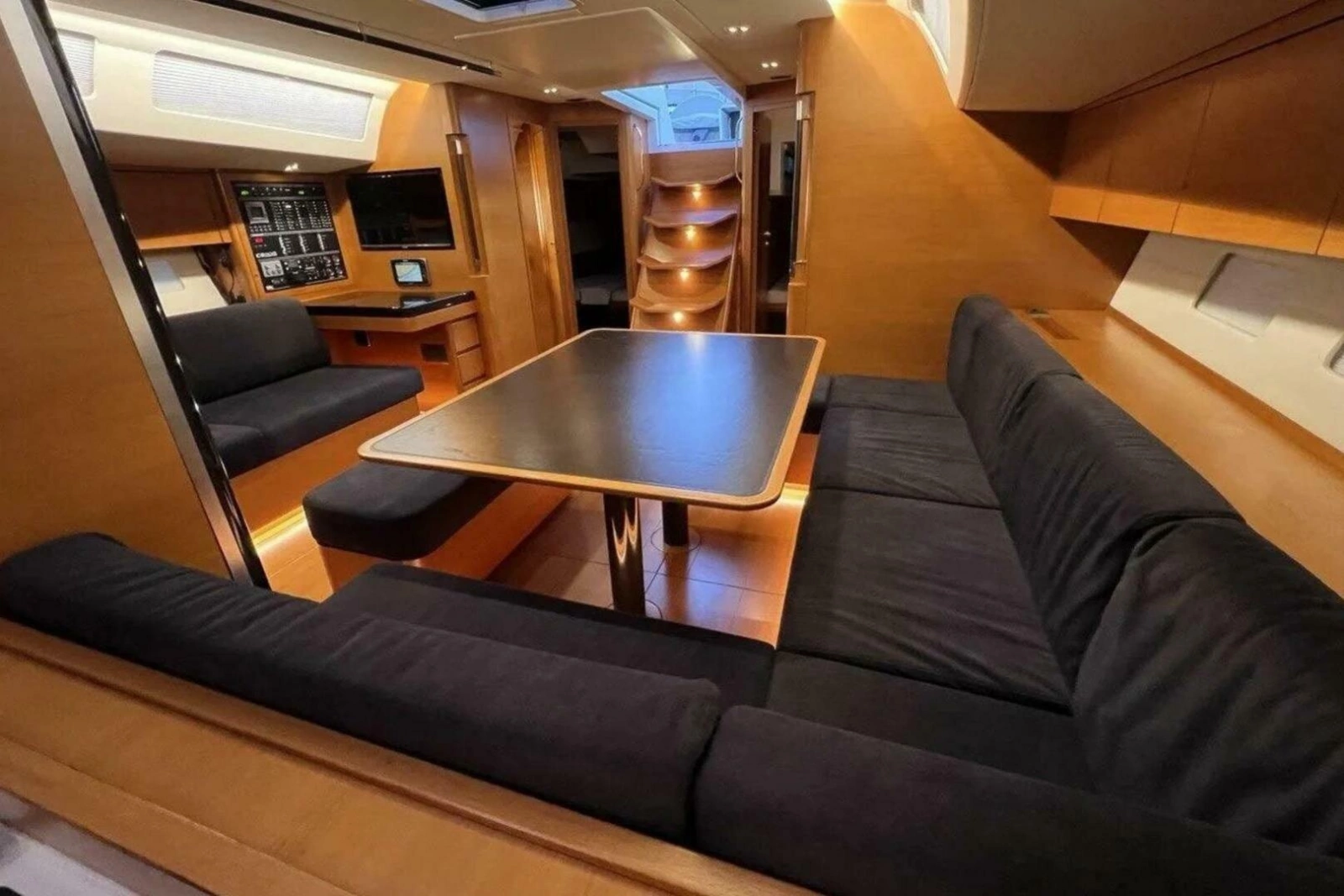 2016 Ice Yachts 62