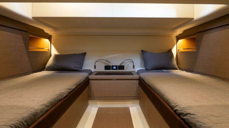 Felicita 43ft Pardo Yachts Yacht For Sale