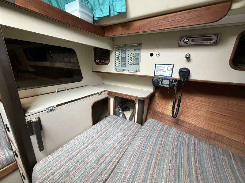 32ft C amp C Yacht For Sale