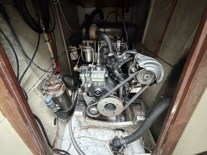 32ft C amp C Yacht For Sale