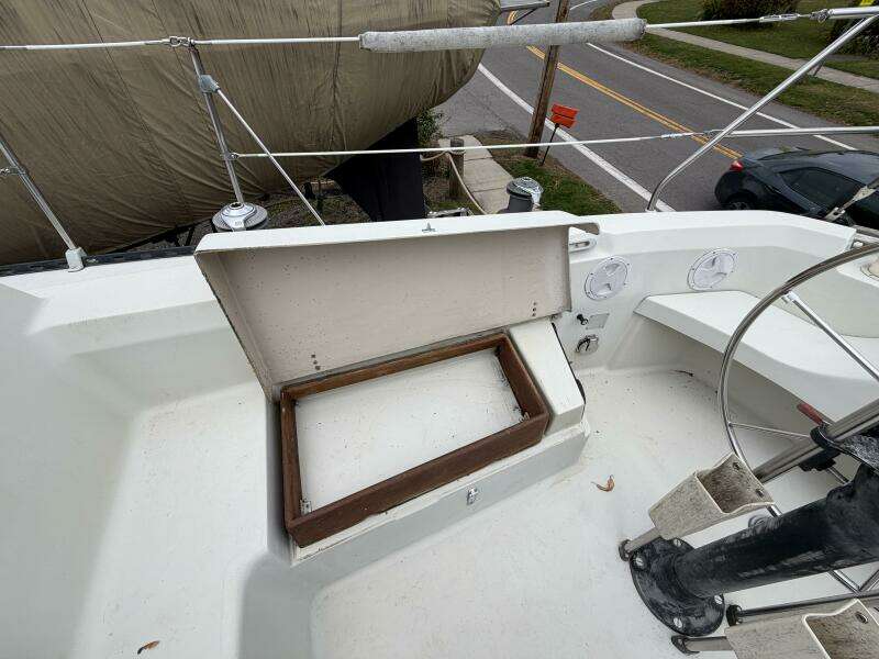 32ft C amp C Yacht For Sale
