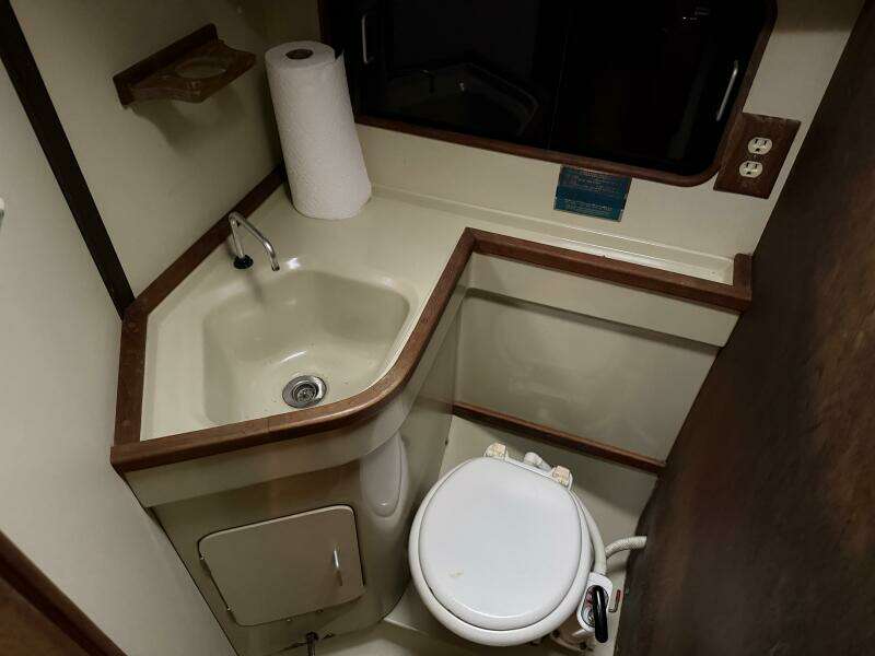 32ft C amp C Yacht For Sale