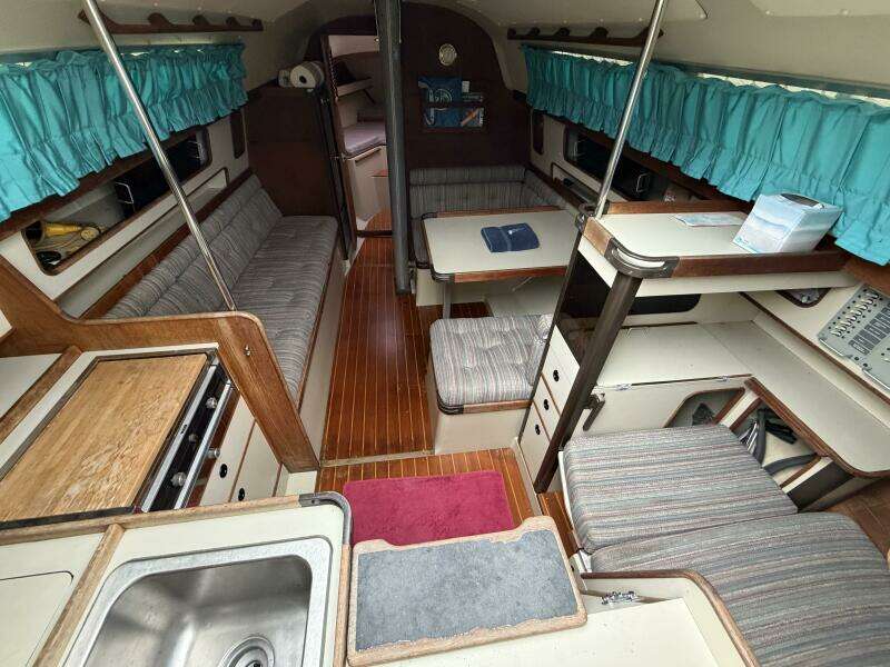 32ft C amp C Yacht For Sale