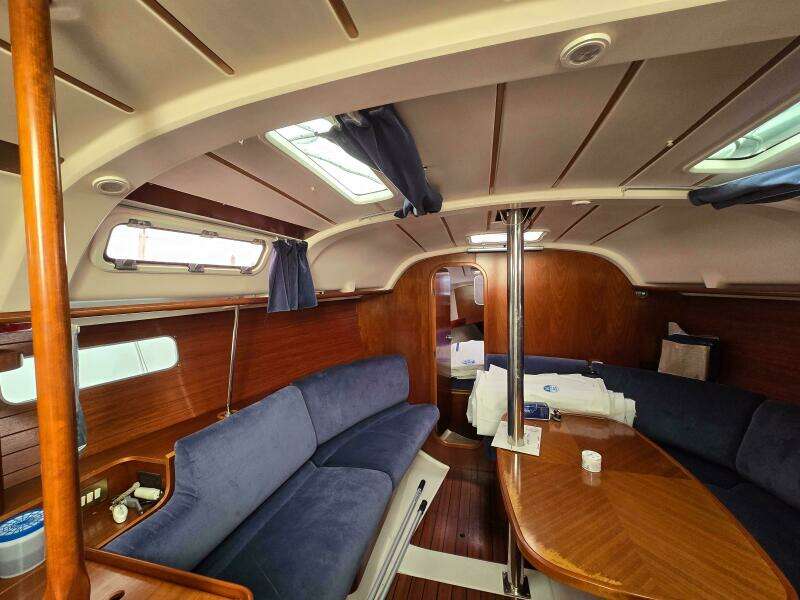 TIP SEA 35ft Beneteau Yacht For Sale