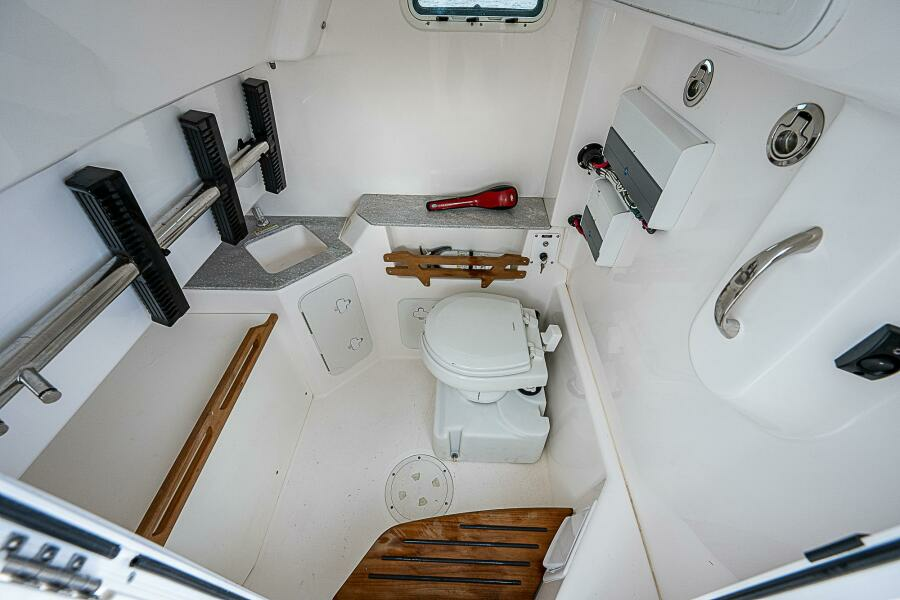 29ft Everglades Yacht For Sale
