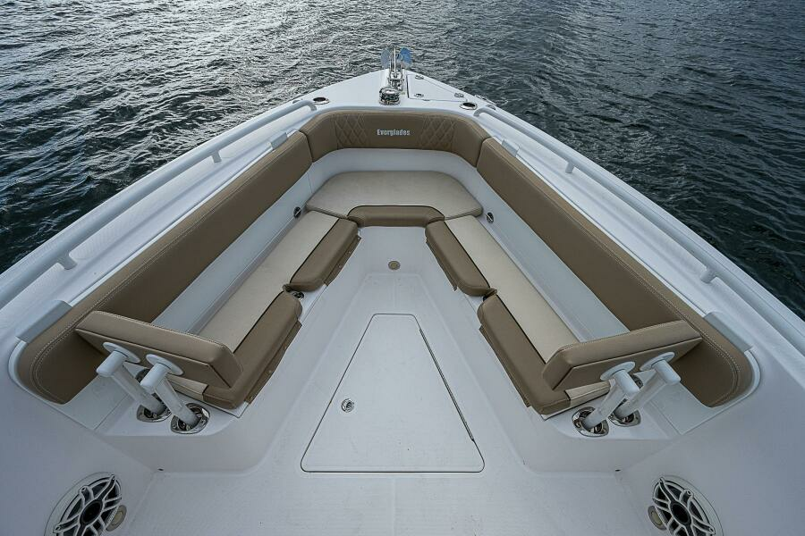 29ft Everglades Yacht For Sale