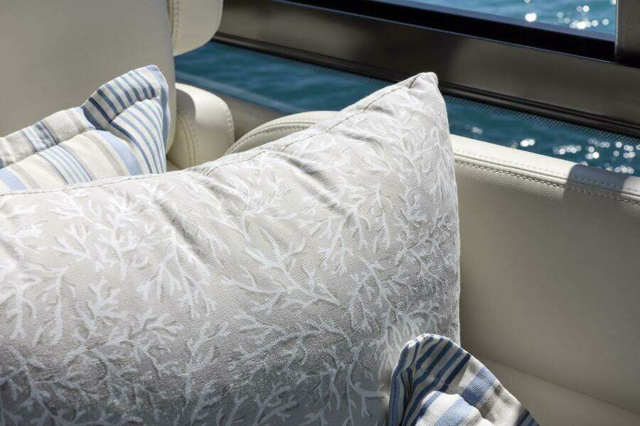 46ft MJM Yacht For Sale 46ft MJM Yacht For Sale