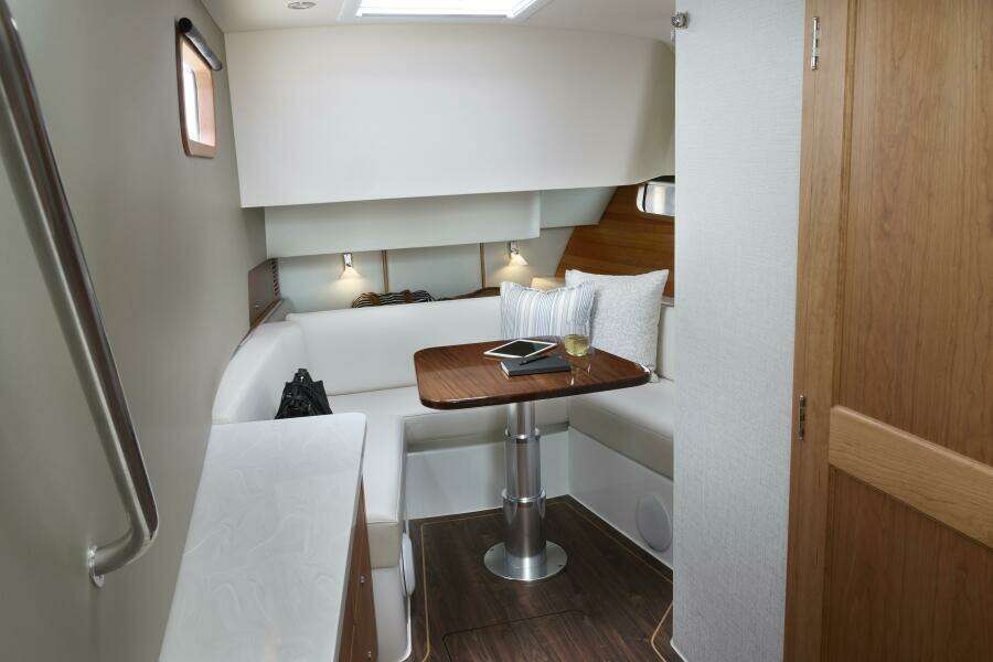 46ft MJM Yacht For Sale 46ft MJM Yacht For Sale