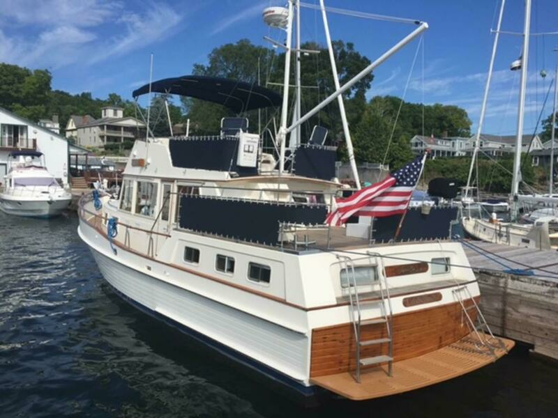 APRES SKI 42ft Grand Banks Yacht For Sale