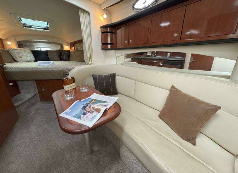 30ft Sea Ray Yacht For Sale