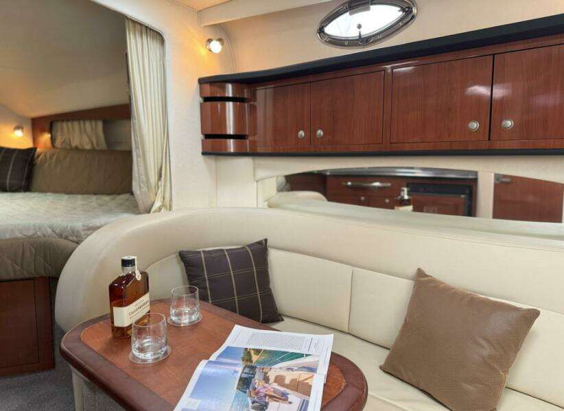 30ft Sea Ray Yacht For Sale