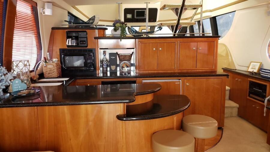 57' 2002 Carver 570 Voyager Pilothouse