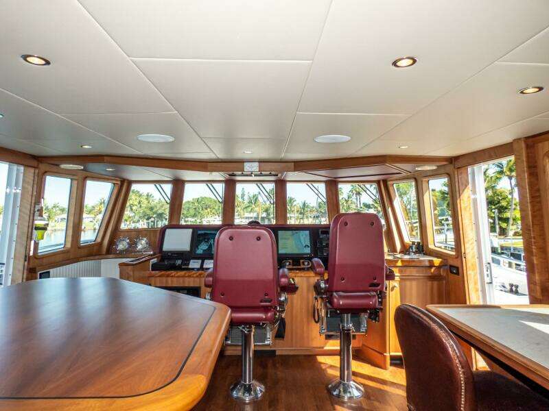 iiWii 80ft Northern Marine Yacht For Sale