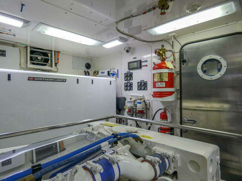 iiWii 80ft Northern Marine Yacht For Sale