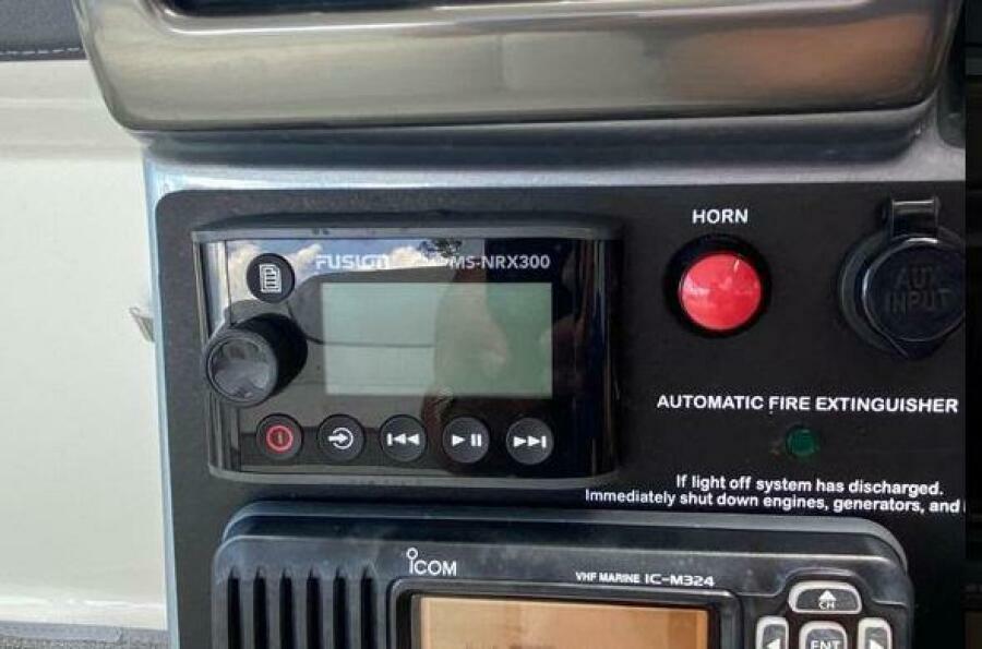 2017 Formula 350 Crossover Bowrider