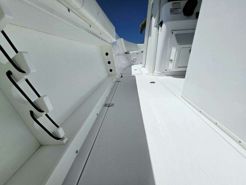 29ft Century Yacht For Sale