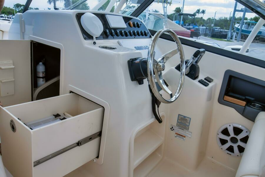 28ft Grady White Yacht For Sale