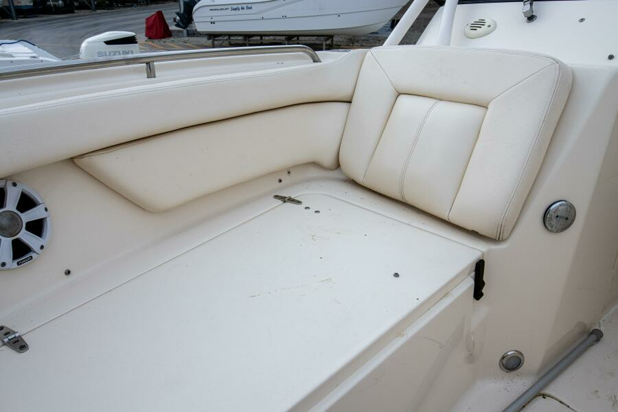 28ft Grady White Yacht For Sale