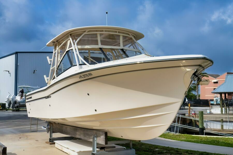 28ft Grady White Yacht For Sale