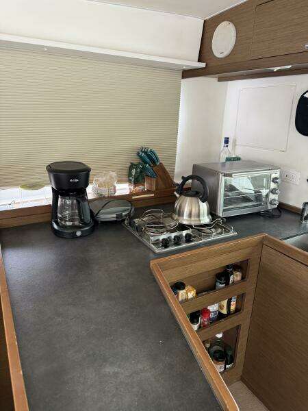 JELLIBLU 42ft Lagoon Yacht For Sale