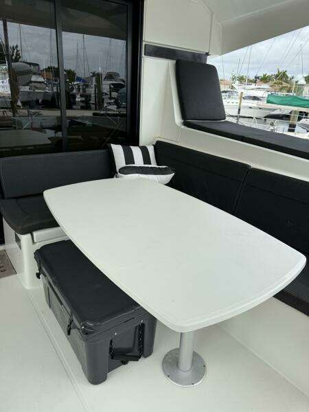 JELLIBLU 42ft Lagoon Yacht For Sale