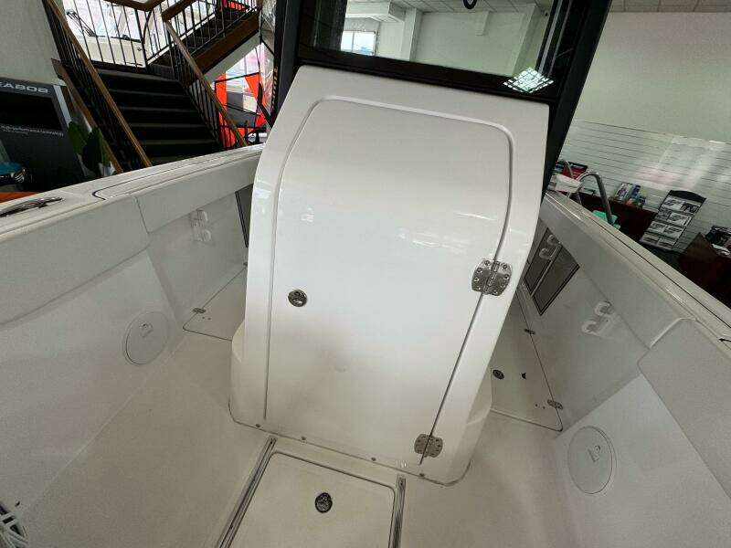 24ft Wellcraft Yacht For Sale