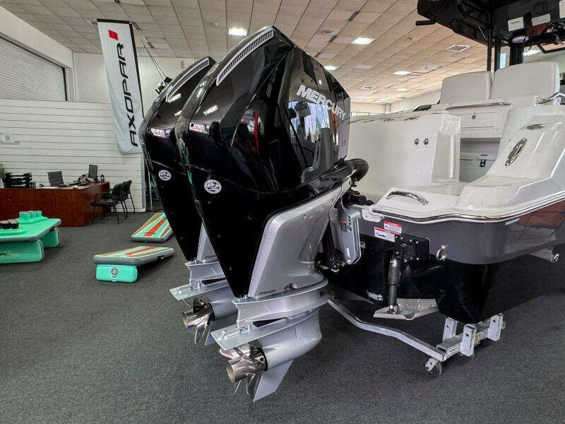 24ft Wellcraft Yacht For Sale