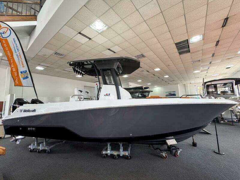 24ft Wellcraft Yacht For Sale