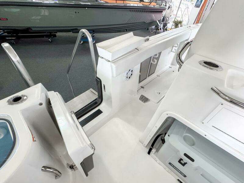 24ft Wellcraft Yacht For Sale