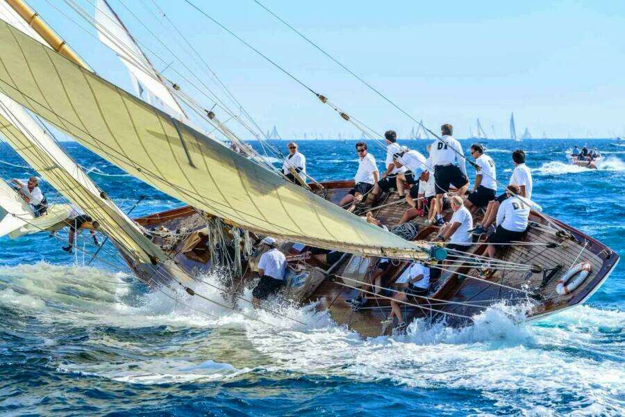 MARISKA 90ft William Fife Yacht For Sale