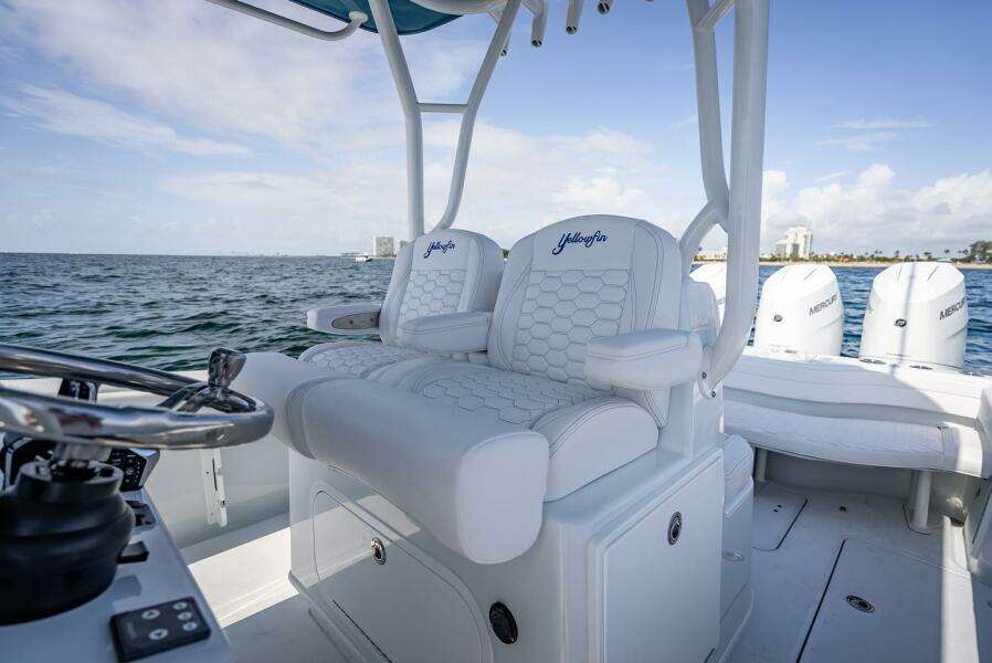 34ft Yellowfin Yacht For Sale