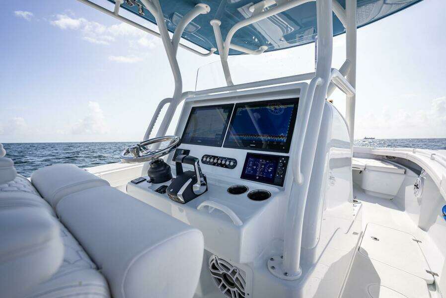 34ft Yellowfin Yacht For Sale