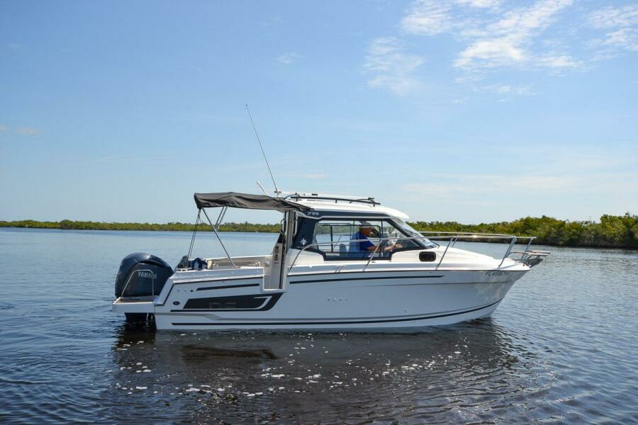 26ft Jeanneau Yacht For Sale