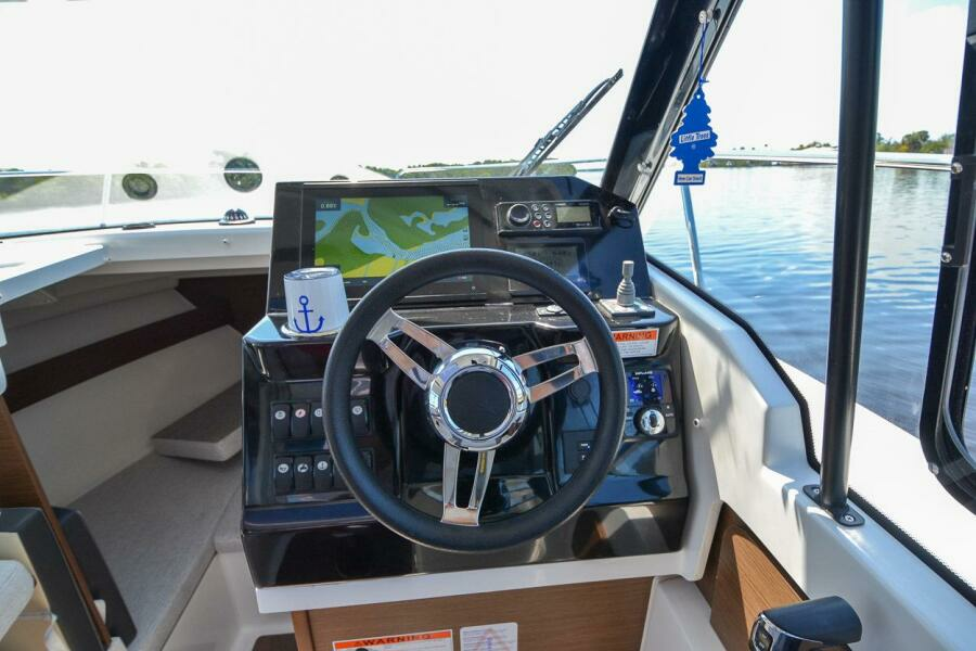 26ft Jeanneau Yacht For Sale