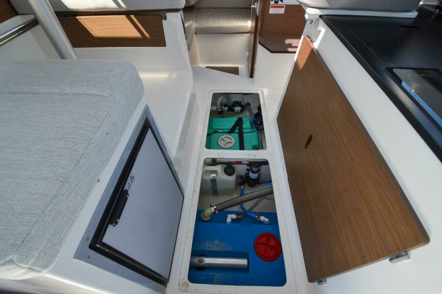 26ft Jeanneau Yacht For Sale