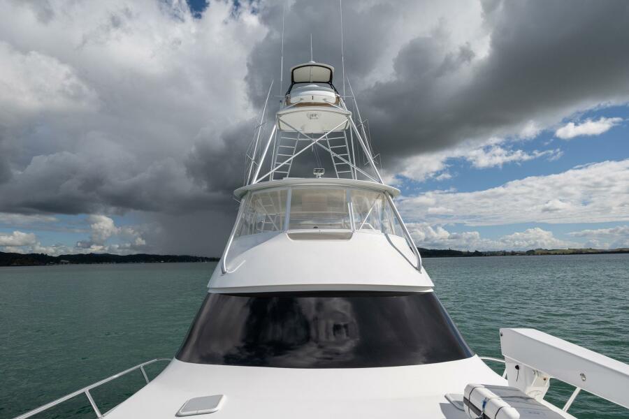 64' 2007 Viking Convertible