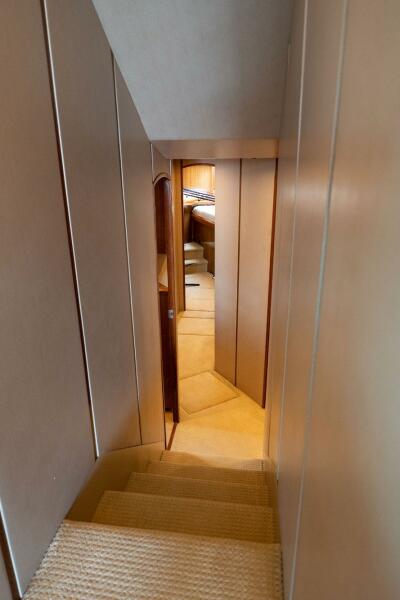 64' 2007 Viking Convertible