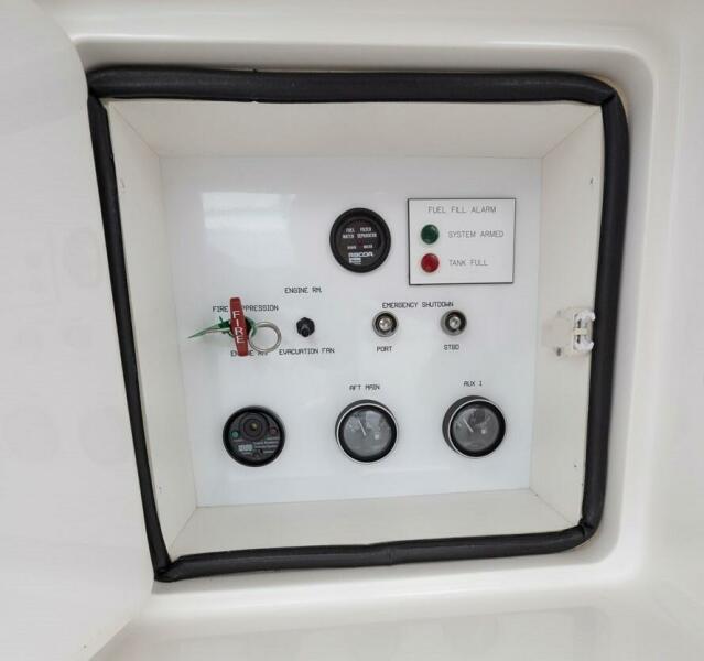 64' 2007 Viking Convertible